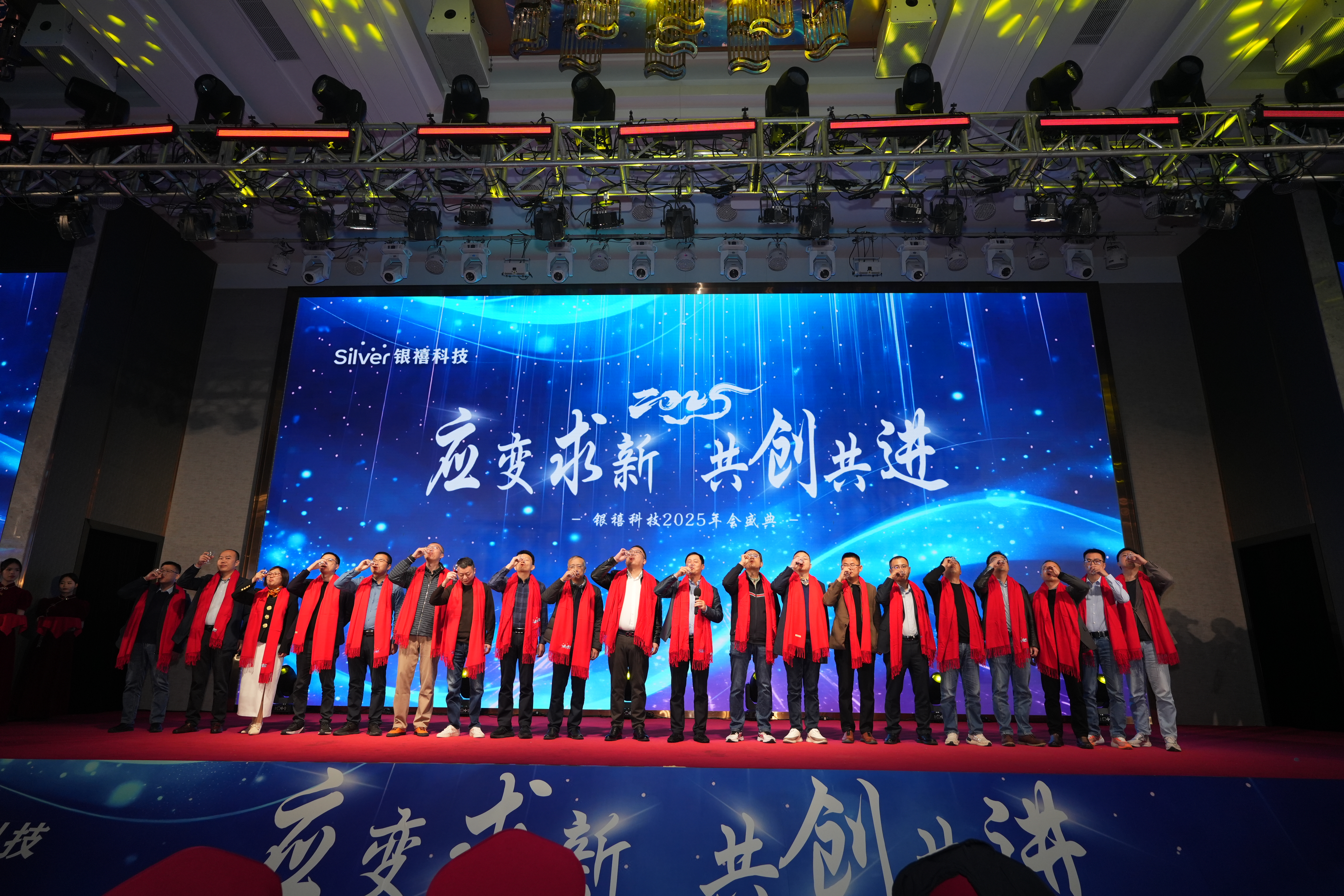 Ӧ  حluck18Ƽ2025羫ʻ